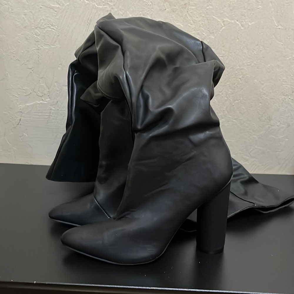 Knee High Boots 7.5 Black